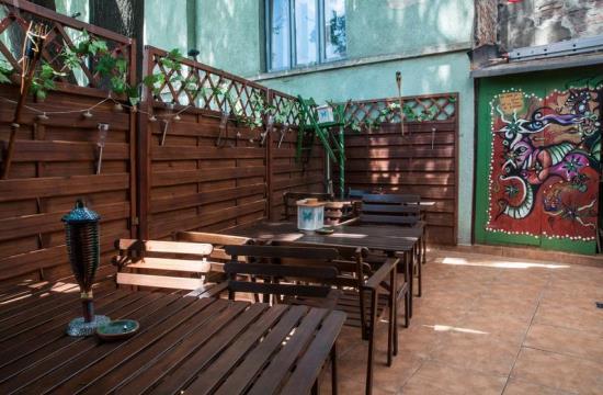 Bucharest Otopeni Airport to Antique Hostel 